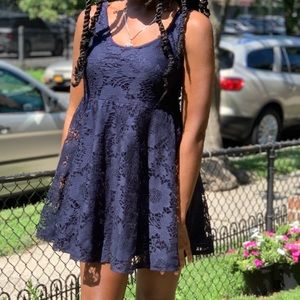 0211 Aeropostle Navy Blue Sleeveless Lace Dress